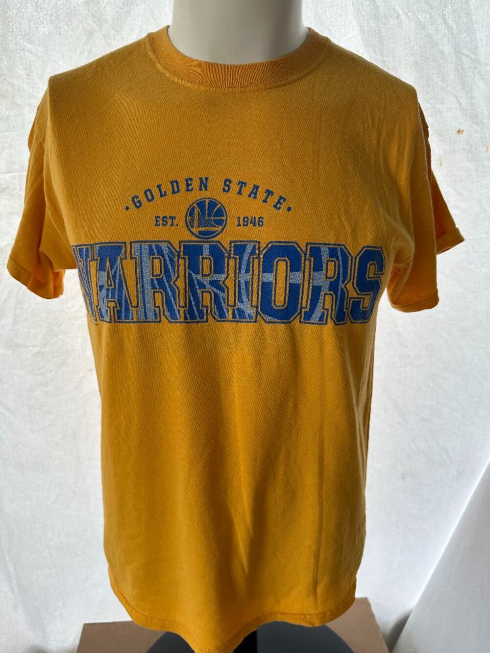 Golden State Warriors Steph Curry Men's Gold Yellow T Shirt Medium NBA